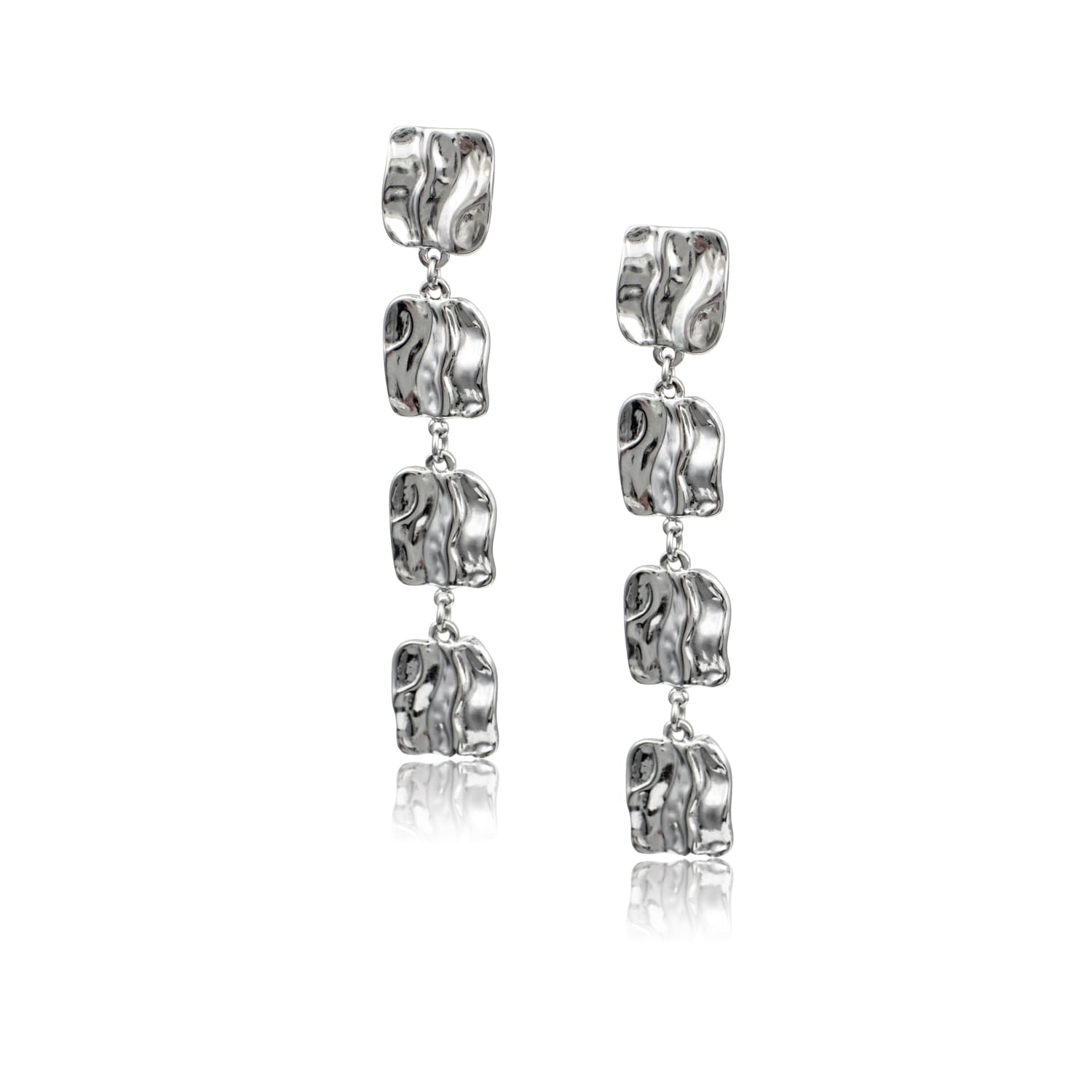 σκουλαρίκια κρεμαστά σε ασημί χρώμα με 4 τετράγωνα κρεμαστά